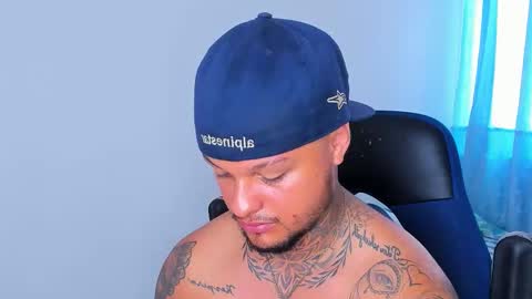 colin_fox1 online show from 20, 3, 2026