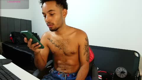 Snapshot of colinlatinbrown chatting on 4, 4, 2026 IG online show from 4, 4, 2026