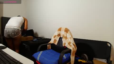 Snapshot of colinlatinbrown chatting on 18, 4, 2026 IG online show from 18, 4, 2026