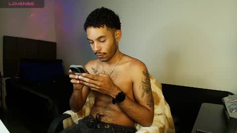 Snapshot of colinlatinbrown chatting on 23, 4, 2026 IG online show from 23, 4, 2026