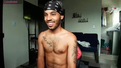 Snapshot of colinlatinbrown chatting on 30, 4, 2026 IG online show from 30, 4, 2026