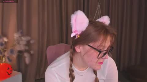 Snapshot of colleen_blake chatting on 4, 11, 2025 Collen Mon Tue Wed Thu Fri GMT 3 0300am - 0900am online show from 4, 11, 2025