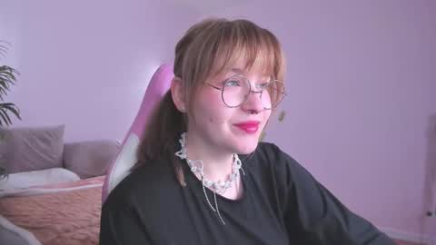 Snapshot of colleen_blake chatting on 13, 1, 2026 Collen Mon Tue Wed Thu Fri GMT 3 0300am - 0900am online show from 13, 1, 2026