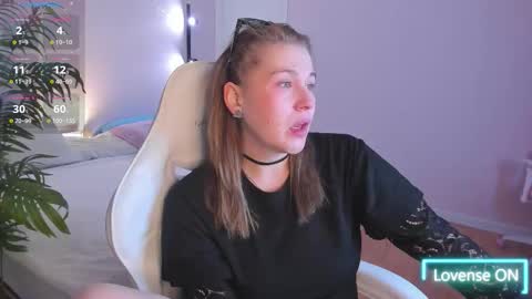 Snapshot of colleen_blake chatting on 2, 2, 2026 Collen Mon Tue Wed Thu Fri GMT 3 0300am - 0900am online show from 2, 2, 2026