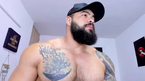 college_muscle_ass online show from 21, 7, 2026