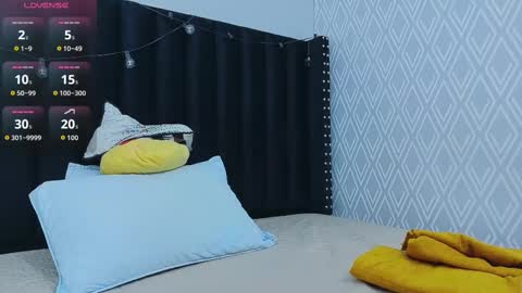 Snapshot of colombia_mommy_ chatting on 4, 10, 2025  GRETCHEN  online show from 4, 10, 2025