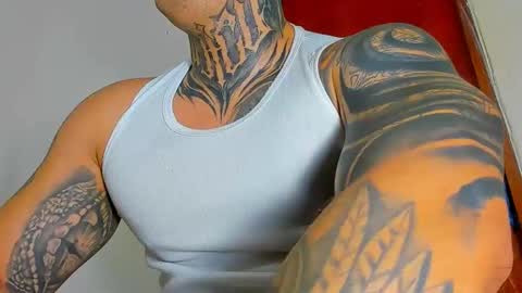 Snapshot of colombian_monster_cock chatting on 3, 10, 2025 camilo online show from 3, 10, 2025