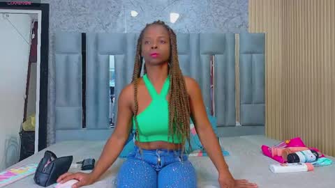 Snapshot of colombiancoffee_ chatting on 26, 4, 2026 Lauren online show from 26, 4, 2026