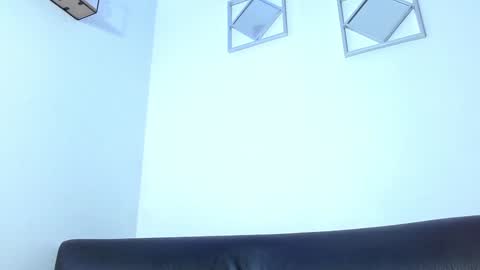  Nahomi  online show from 4, 1, 2025