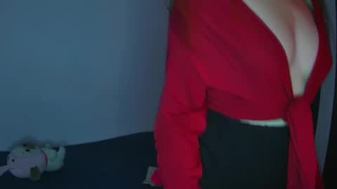 Snapshot of colombianperla chatting on 3, 3, 2025 Perla online show from 3, 3, 2025