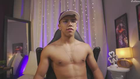 Snapshot of colstorw_ chatting on 6, 3, 2026 colstorw_ online show from 6, 3, 2026