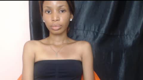 Snapshot of coltish_sexy chatting on 5, 1, 2025 coltish_sexy online show from 5, 1, 2025