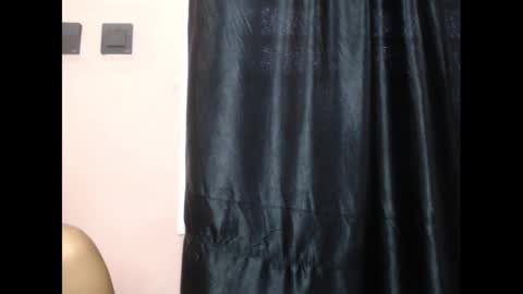 Snapshot of coltish_sexy chatting on 29, 1, 2025 coltish_sexy online show from 29, 1, 2025