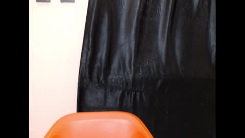 Snapshot of coltish_sexy chatting on 5, 3, 2025 coltish_sexy online show from 5, 3, 2025