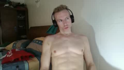 Snapshot of comecontrol chatting on 7, 10, 2025 comecontrol online show from 7, 10, 2025