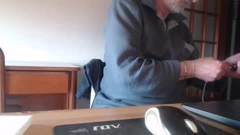 comemivuoi2 online show from 23, 3, 2026