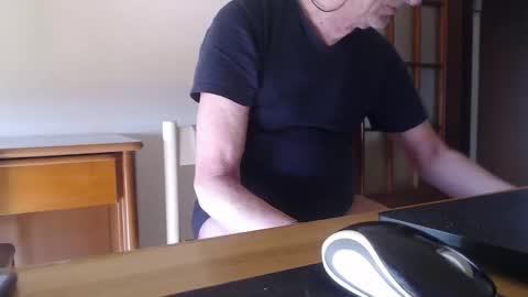 comemivuoi2 online show from 11, 4, 2026