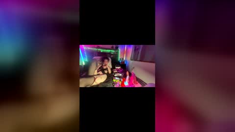 cometomamat online show from 13, 5, 2026