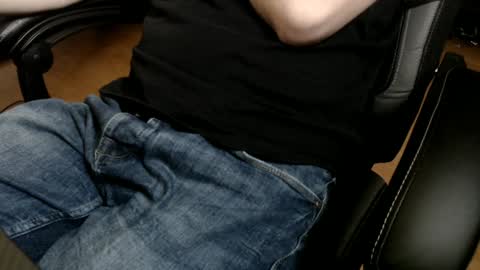 Snapshot of commanderchip chatting on 15, 1, 2025 commanderchip online show from 15, 1, 2025