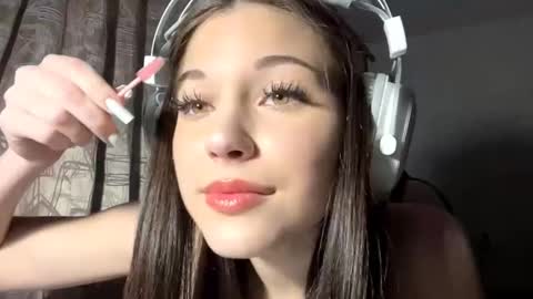 Bella  online show from 14, 10, 2025