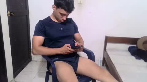 Snapshot of conde2710 chatting on 13, 11, 2025 ELCONDE online show from 13, 11, 2025