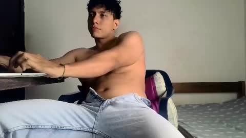 Snapshot of conde2710 chatting on 17, 6, 2026 ELCONDE online show from 17, 6, 2026