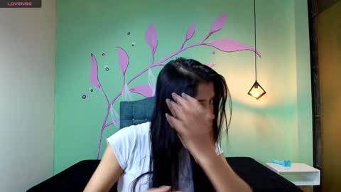 C O N N I E online show from 27, 1, 2025