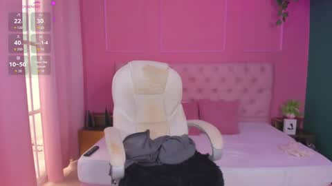 connor_stone_ online show from 20, 12, 2025