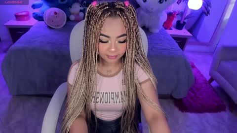 Snapshot of conny_curly chatting on 21, 12, 2024 Conny online show from 21, 12, 2024