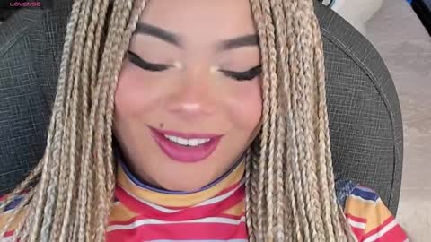 Snapshot of conny_curly chatting on 4, 11, 2025 Conny online show from 4, 11, 2025