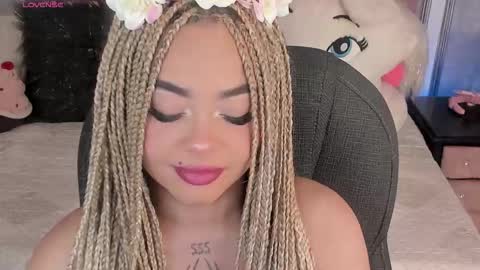 Snapshot of conny_curly chatting on 9, 11, 2025 Conny online show from 9, 11, 2025