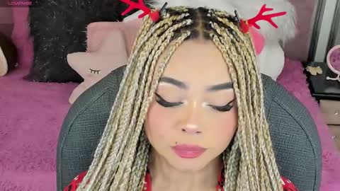 Snapshot of conny_curly chatting on 14, 12, 2025 Conny online show from 14, 12, 2025