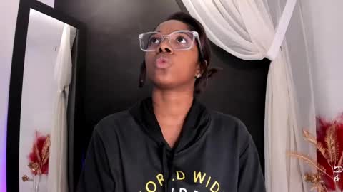 Snapshot of connywellss chatting on 3, 5, 2026 Nilo Solem online show from 3, 5, 2026
