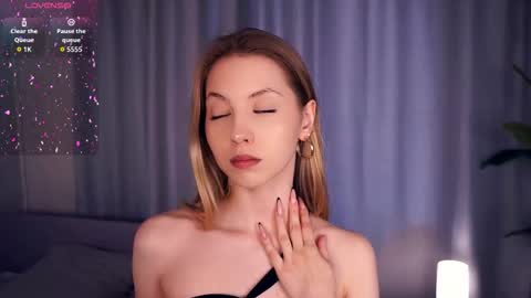 Hello im Sofia Welcme to my room .More hugs and kiss for you online show from 3, 10, 2025