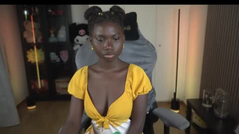 Carola  independent model online show from 25, 5, 2026