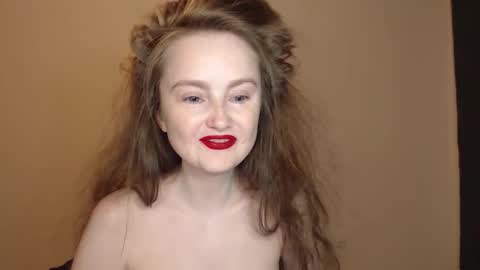 Snapshot of coolamber chatting on 11, 10, 2025 Amber online show from 11, 10, 2025