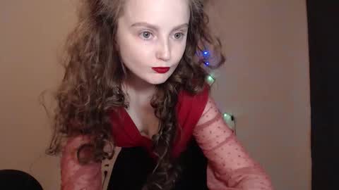 Snapshot of coolamber chatting on 16, 11, 2025 Amber online show from 16, 11, 2025