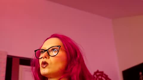 Ginger The Cringer online show from 14, 4, 2026