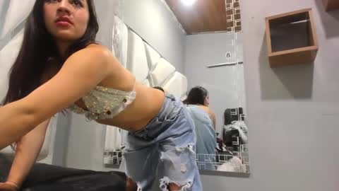 Snapshot of cooperemma_ chatting on 2, 12, 2025 CooperEmma online show from 2, 12, 2025