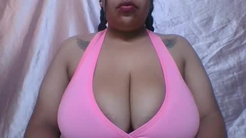 Snapshot of coornybee_1 chatting on 25, 9, 2025 coornybee_1 online show from 25, 9, 2025