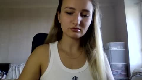 cora_fora online show from 15, 9, 2025