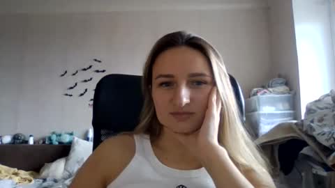 cora_fora online show from 25, 11, 2025