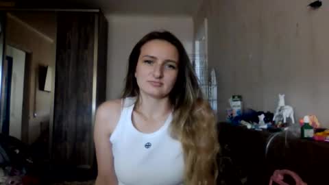 cora_fora online show from 9, 6, 2026