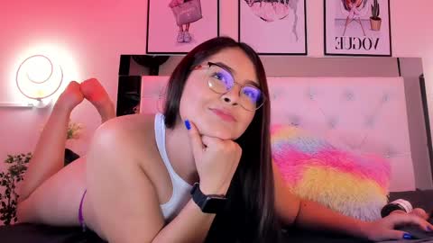 Cora  online show from 28, 2, 2025