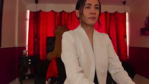 Coral  online show from 19, 9, 2025