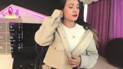 Coral  online show from 4, 12, 2025