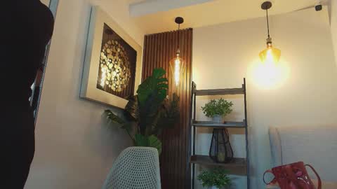 Coral online show from 27, 9, 2025