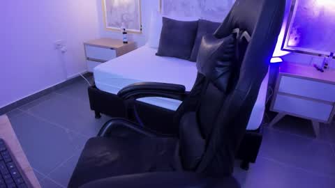 C O R A L  online show from 23, 12, 2025