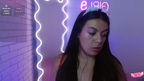 Carolina  online show from 8, 2, 2025