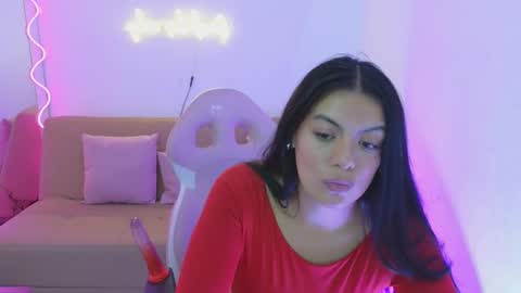 Carolina  online show from 19, 2, 2025